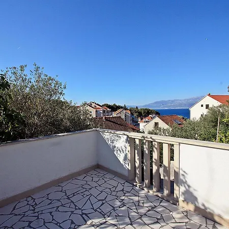Tomy Apartament Sutivan