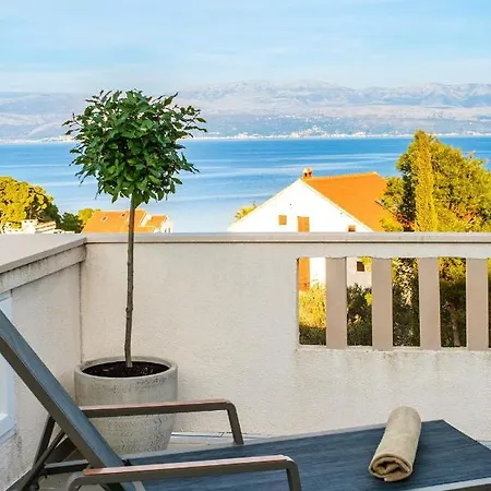 Tomy Apartament Sutivan