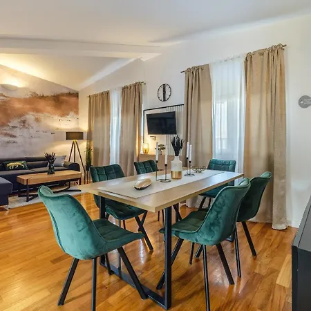 Tomy Apartament