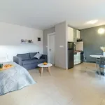 Tomy Apartment *