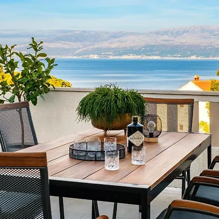 Apartment Tomy Sutivan