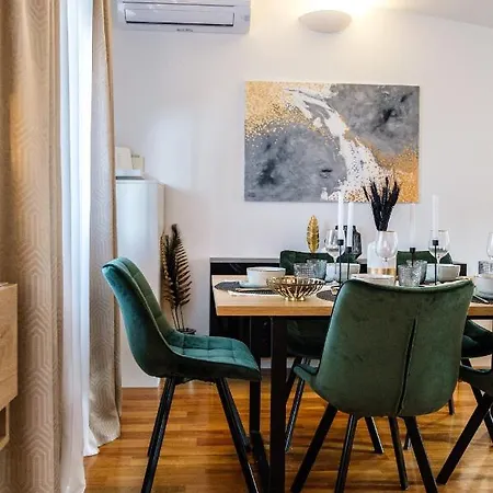 Tomy Apartment
