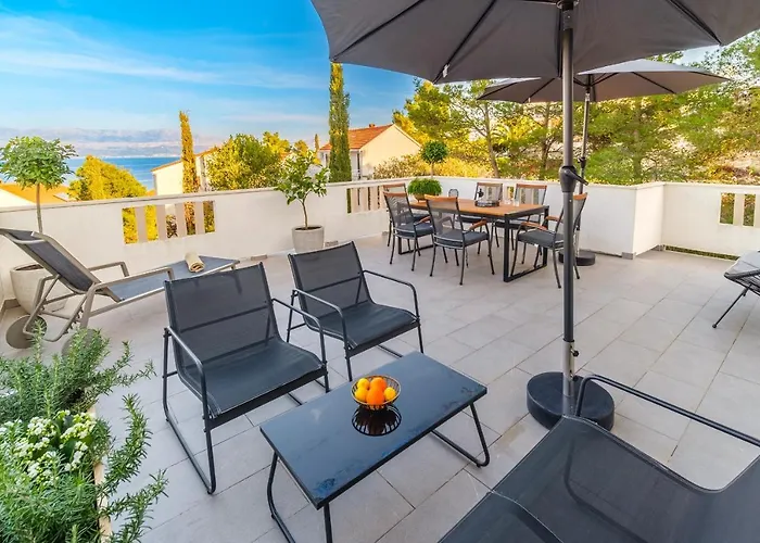 Tomy Διαμέρισμα