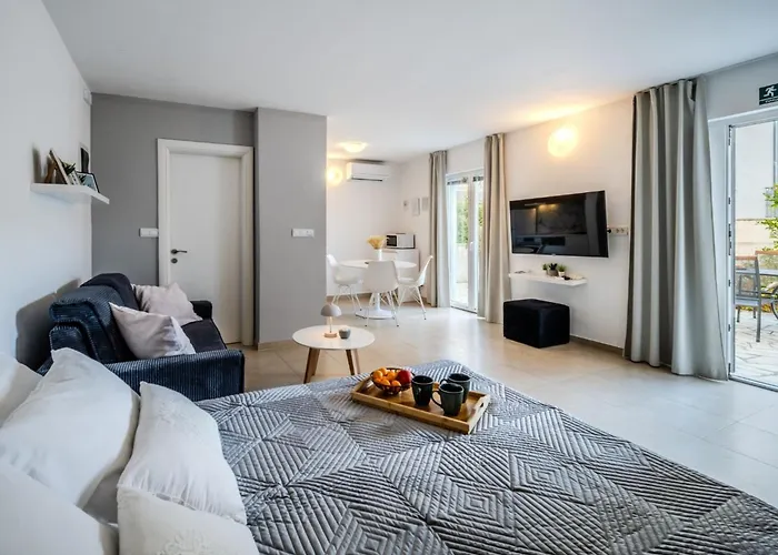 Apartman Tomy